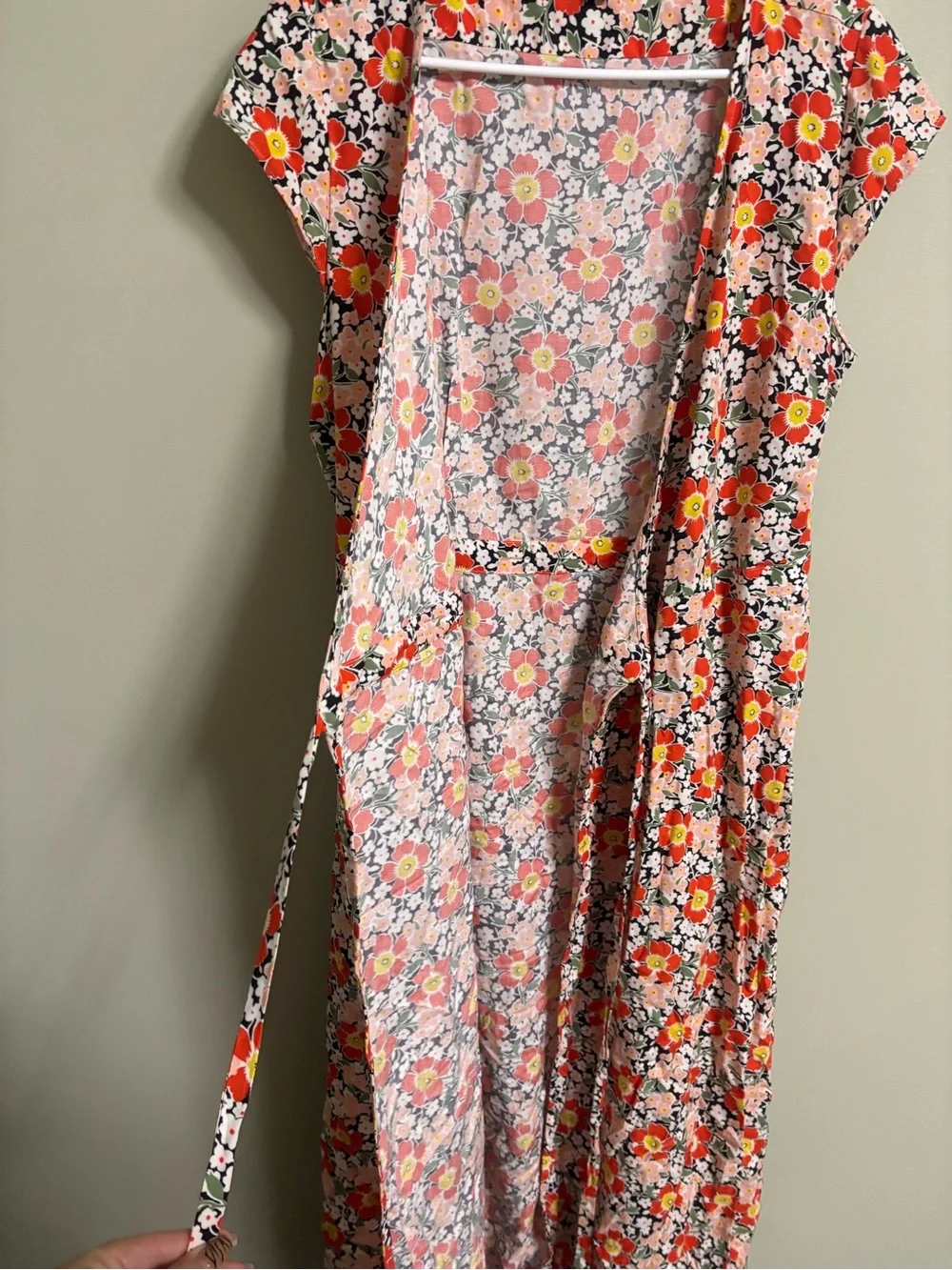 J Crew Mercantile Easy Wrap Midi Dress  70s Vibe Floral Viscose Size Small Mod
